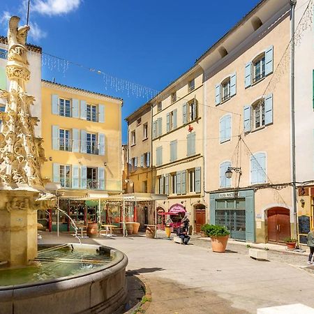 Provence Au Coeur Appart Hotels Forcalquier Exterior foto